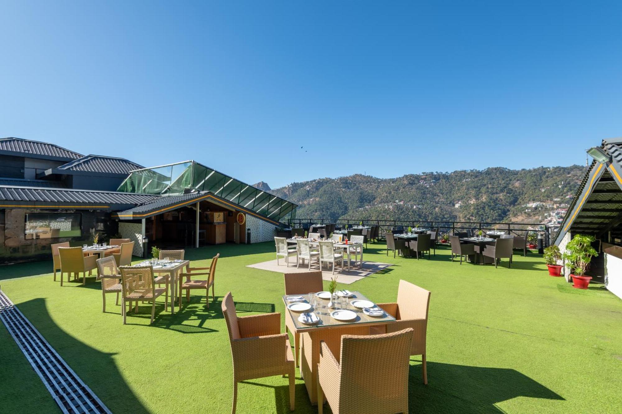 Ramada By Wyndham Kasauli Exterior foto